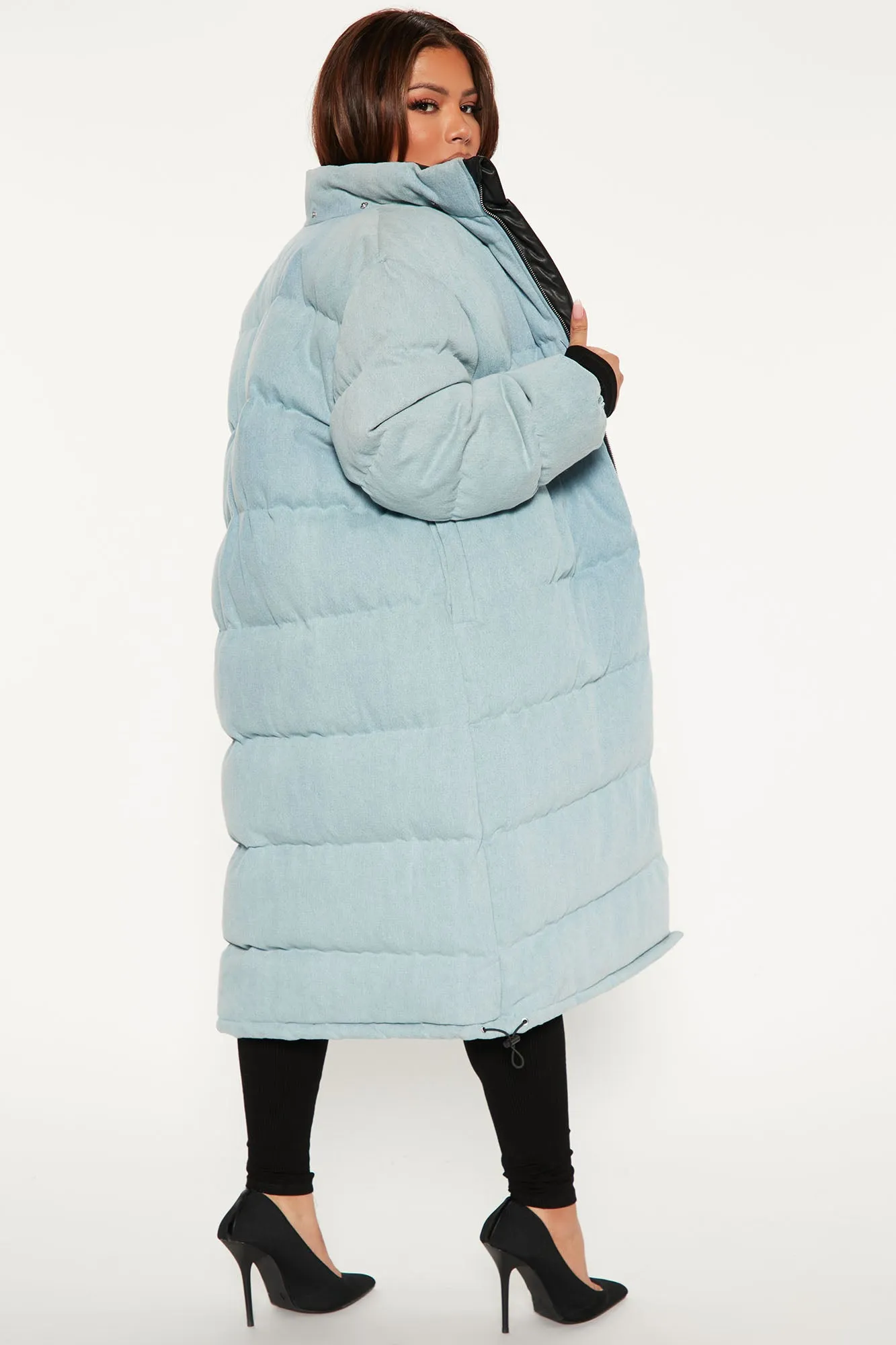 Above Status Puffer Coat - Light Wash