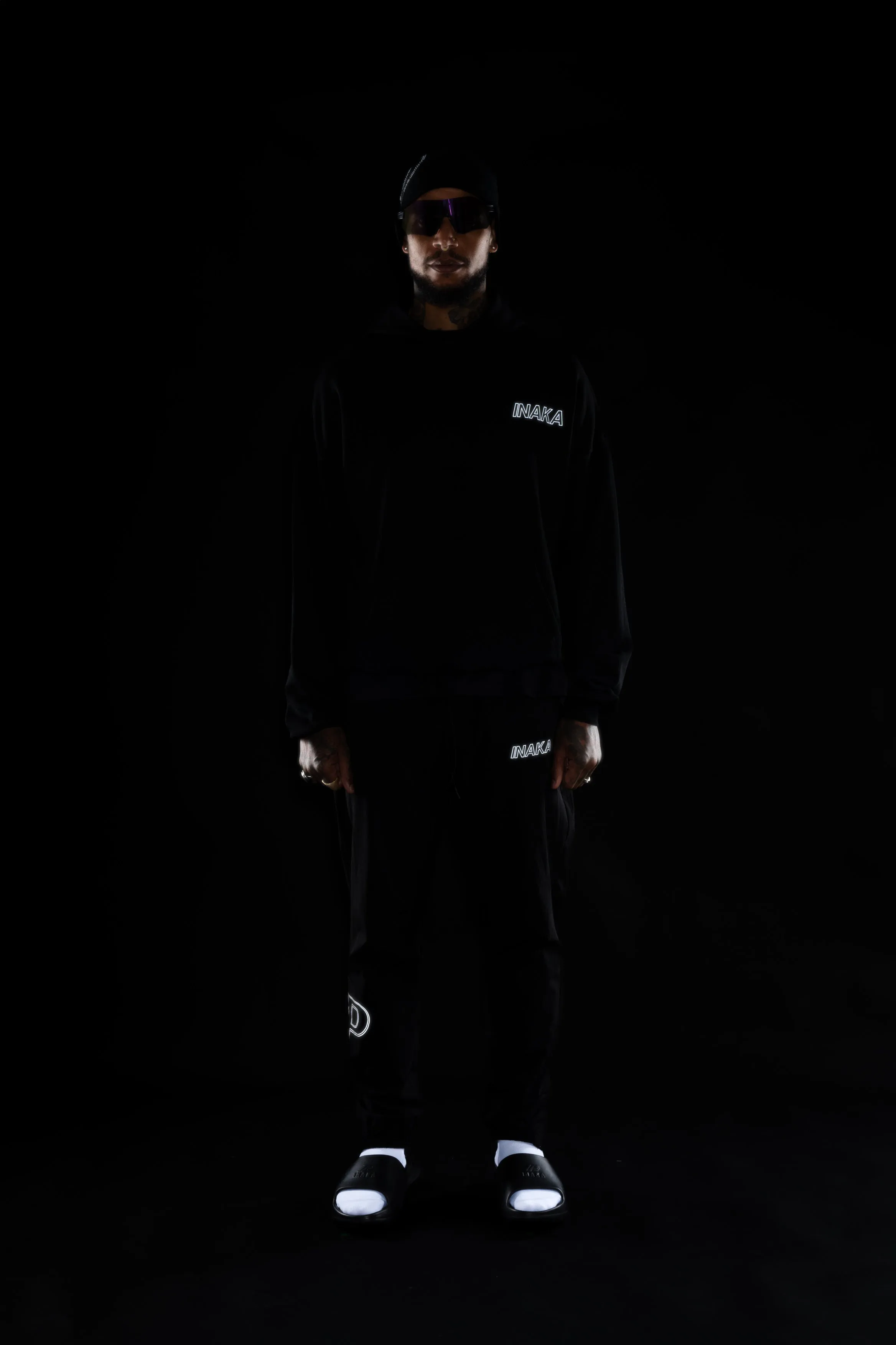 IRC TEAM HOODIE - BLACK