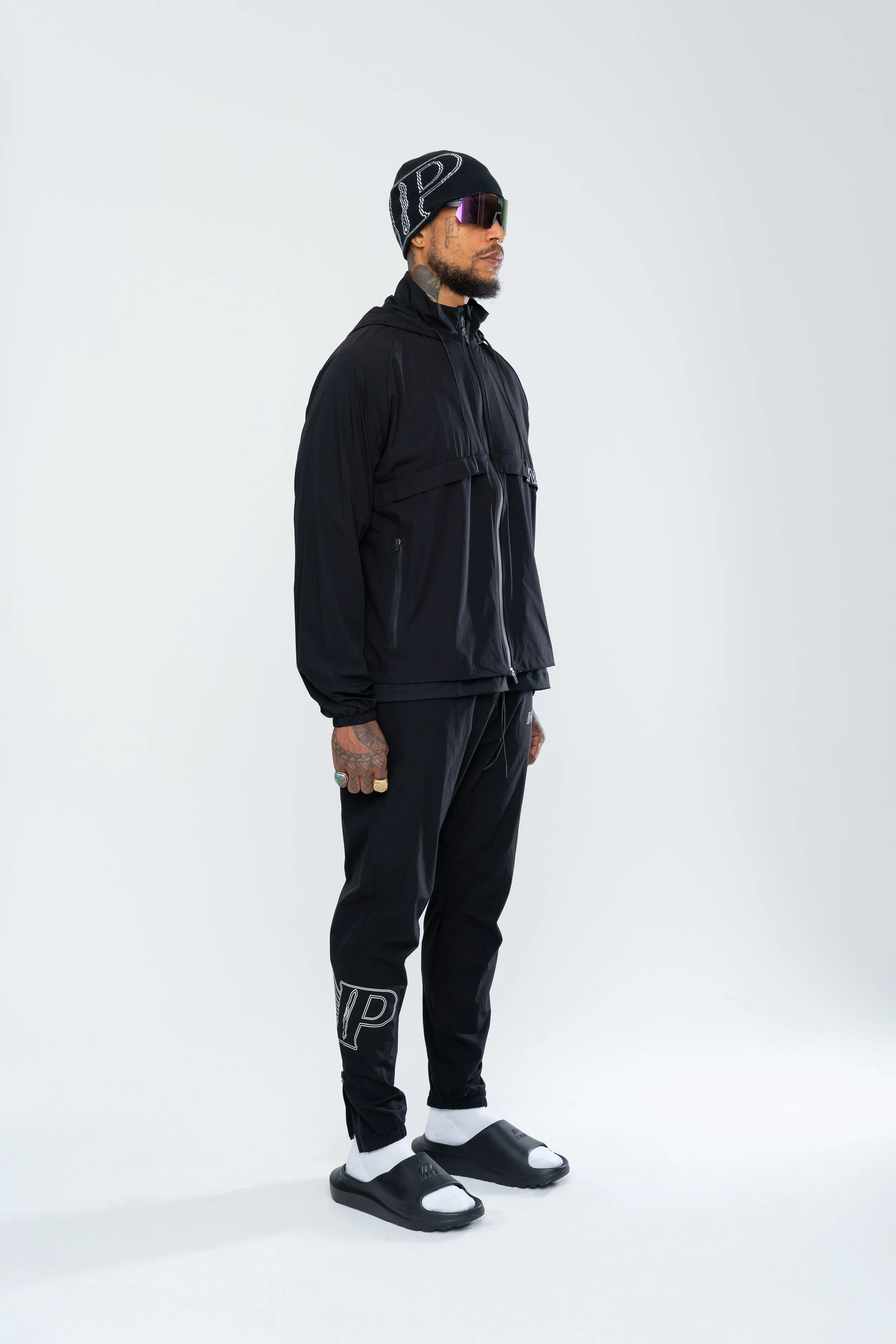 IRC TEAM HOODIE - BLACK