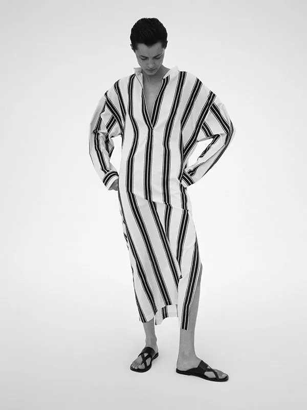 Relaxed Stripe Djellaba in Nero Stripe