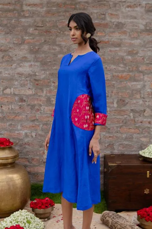 Silk midi dress with round vintage Benaras pocket - Suriyothai